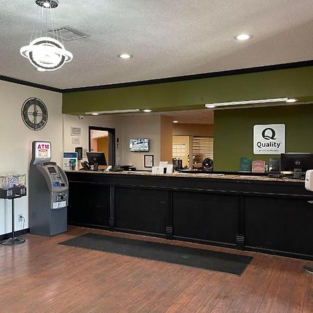 Quality Inn Frontier At Us Hwy 30 Clinton Dış mekan fotoğraf