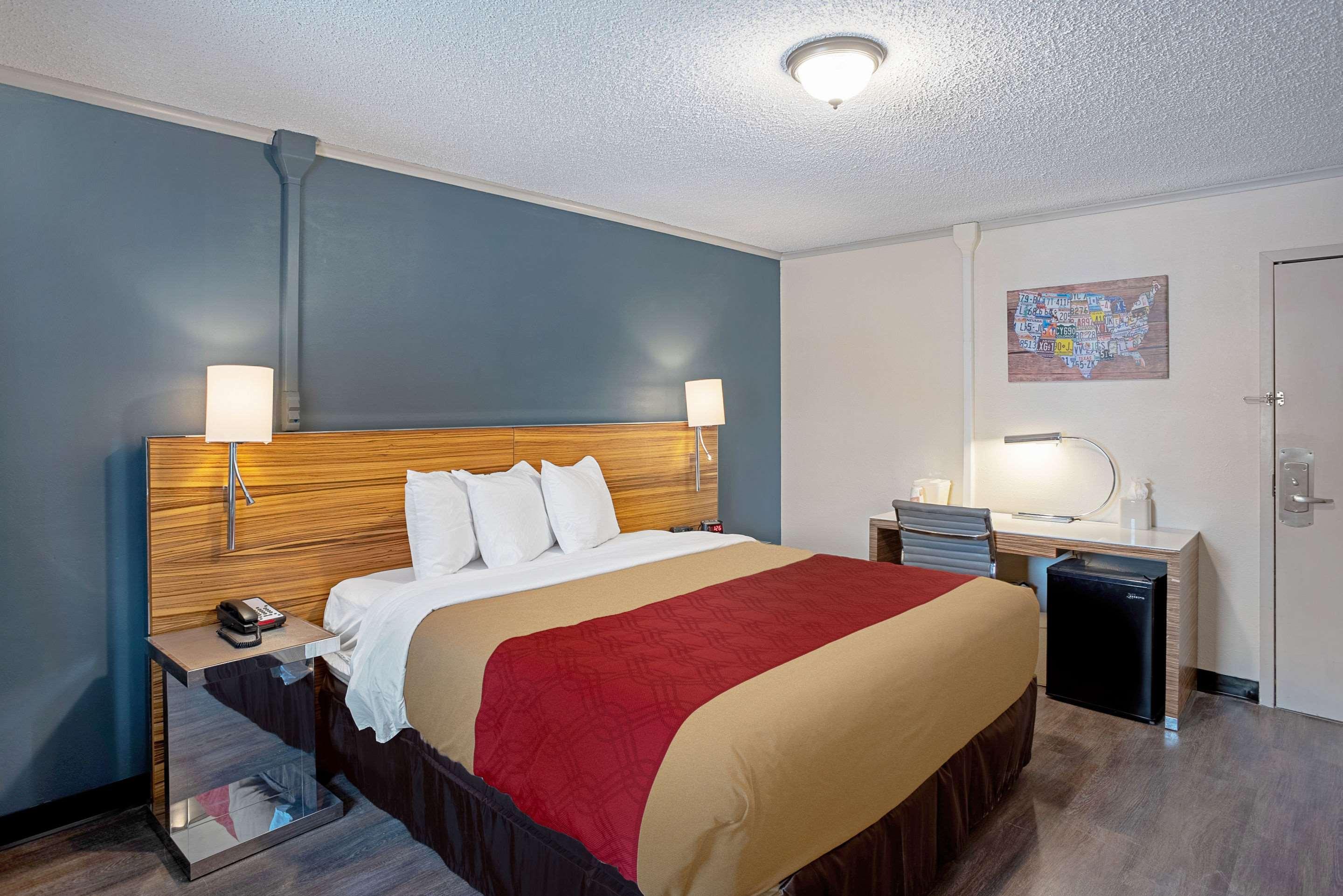 Quality Inn Frontier At Us Hwy 30 Clinton Dış mekan fotoğraf