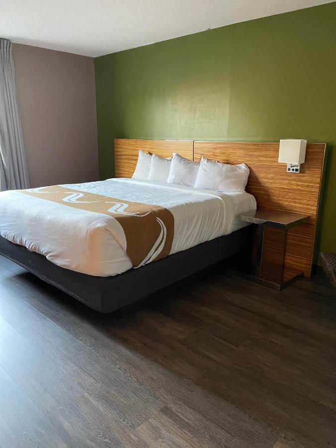 Quality Inn Frontier At Us Hwy 30 Clinton Dış mekan fotoğraf