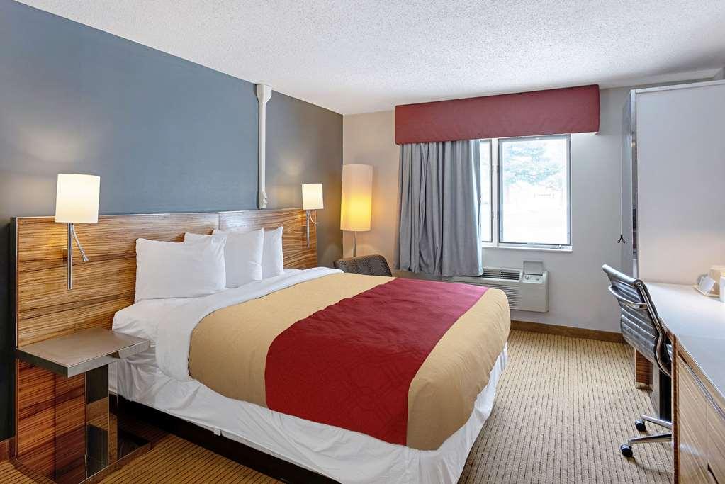 Quality Inn Frontier At Us Hwy 30 Clinton Oda fotoğraf